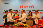 MIC tài trợ học bổng Chương trình "THẮP SÁNG ƯỚC MƠ" tại Hà Tĩnh